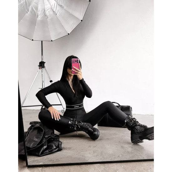 OLAVOGA NOWERA OVERAL 